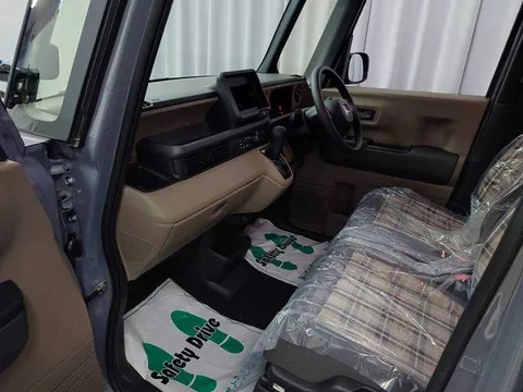 Honda N-BOX Joy