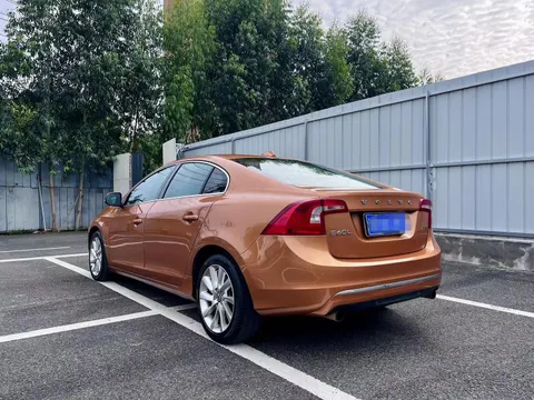 Volvo S60