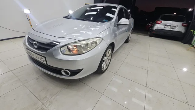 Renault SM3