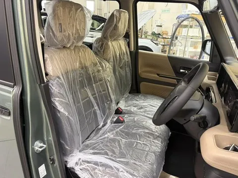 Mitsubishi Delica Mini