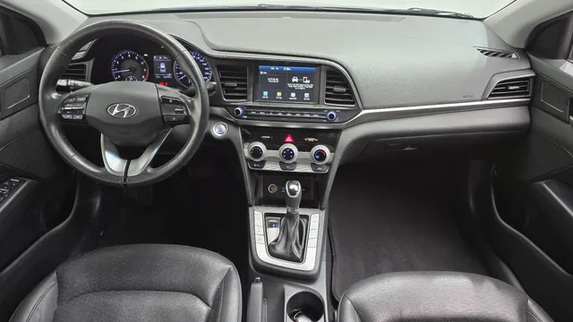 Hyundai Elantra (Avante)