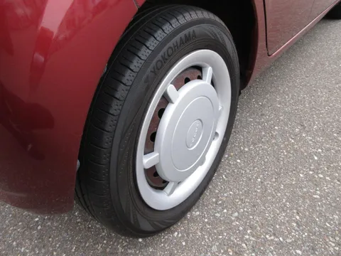 Daihatsu Mira Tocot