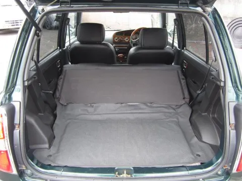 Daihatsu Mira Gino