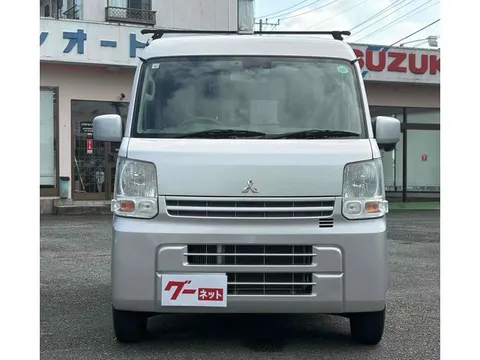 Mitsubishi Minicab Van