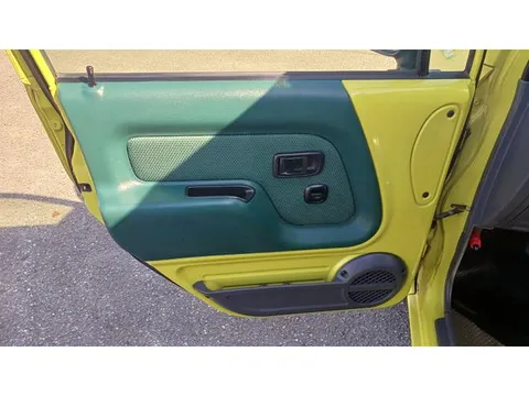 Daihatsu Naked