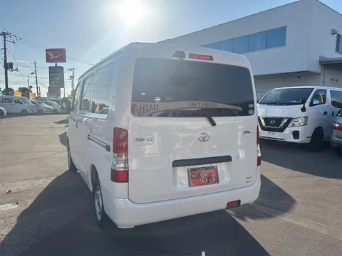 Toyota TownAce Van