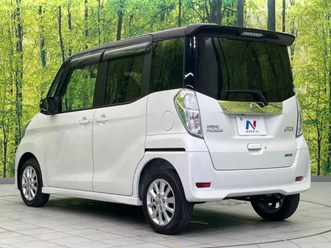 Nissan Dayz Roox
