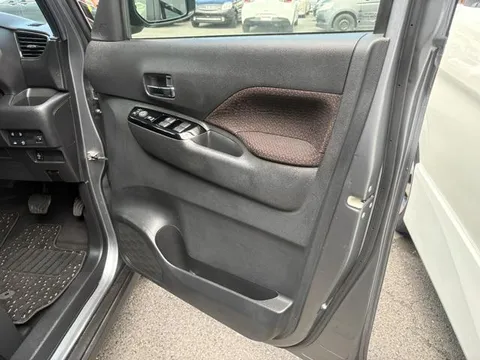 Mitsubishi eK X Space