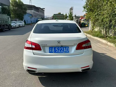Peugeot 408