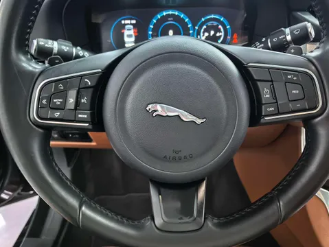 Jaguar XFL