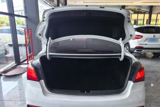 Hyundai Mistra