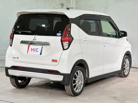 Mitsubishi eK X