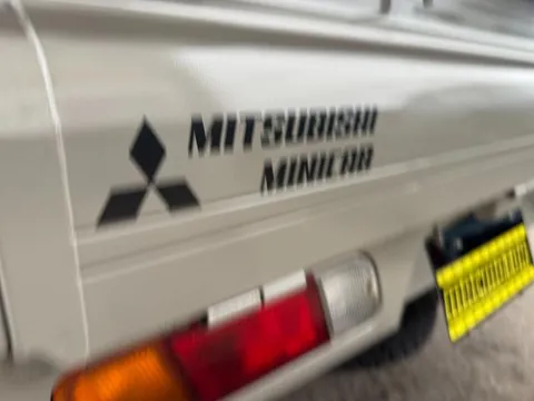 Mitsubishi Minicab Truck