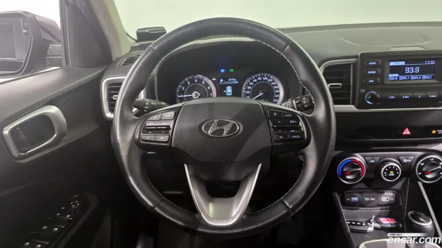 Hyundai Venue