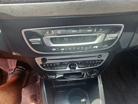 Renault SM3