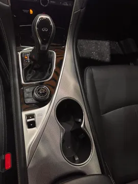 Infiniti Q50L