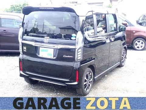 Honda N-BOX Custom