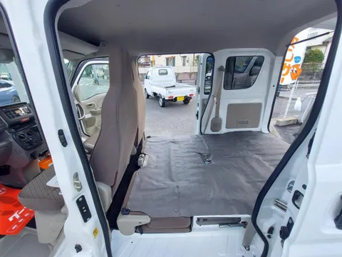 Nissan Clipper