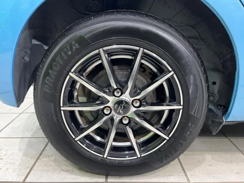 Toyota Yaris (Vitz)