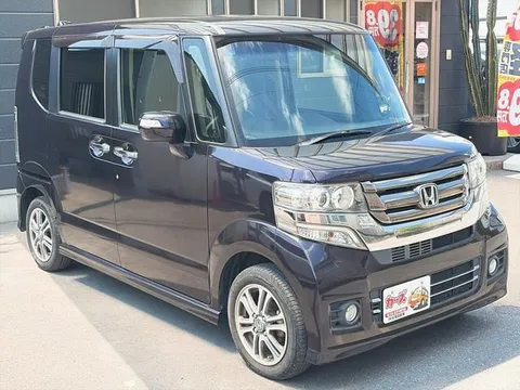 Honda N-BOX Custom