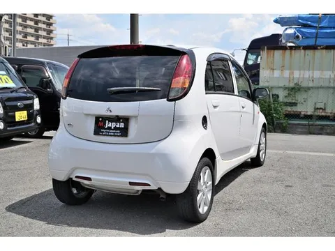 Mitsubishi I