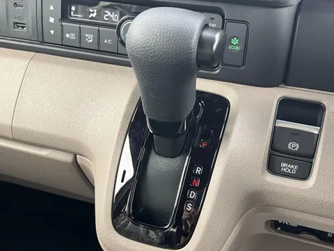 Honda N-BOX Joy