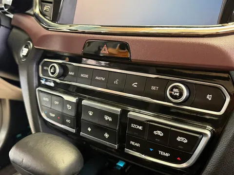 Gac GS8