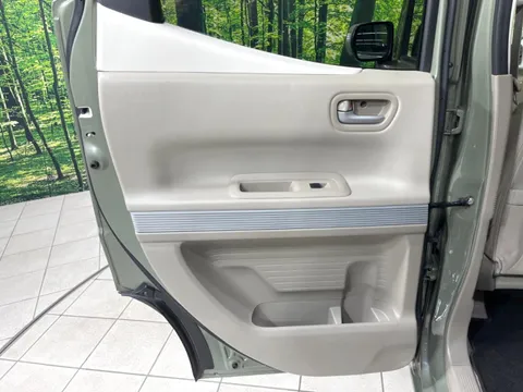 Honda N-BOX Slash