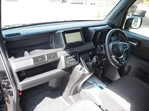 Honda N-VAN Plus Style