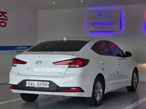 Hyundai Elantra (Avante)