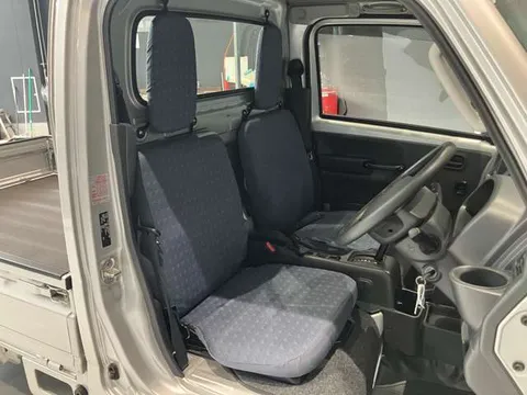 Nissan Clipper Truck