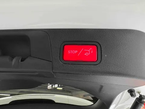 Mercedes-Benz Mercedes-Benz GLB