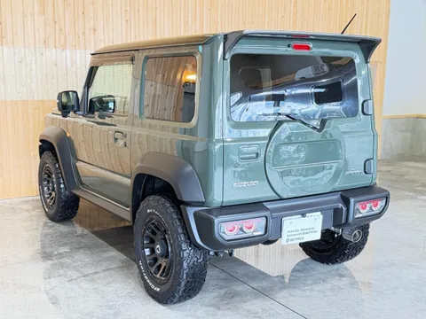 Suzuki Jimny Sierra