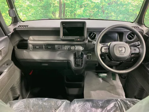 Honda N-BOX Custom