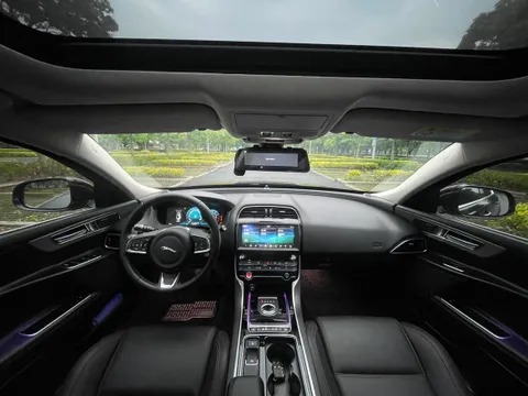 Jaguar XEL