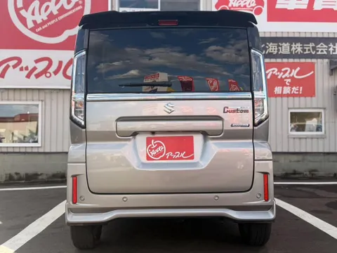 Suzuki Spacia Custom