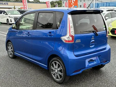 Mitsubishi eK Custom