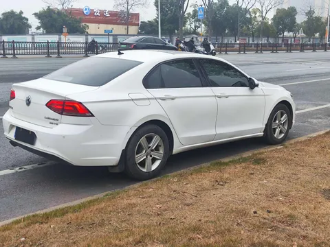 Volkswagen Lamando