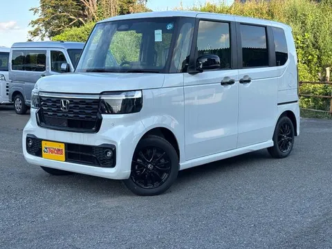 Honda N-BOX Custom