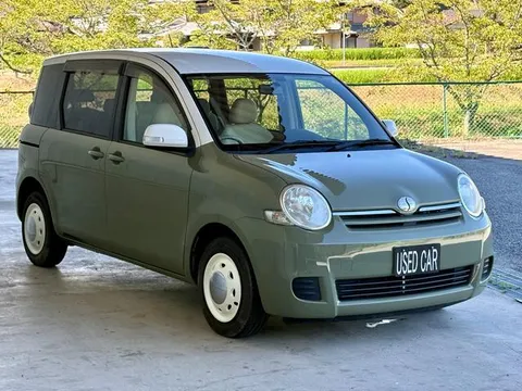 Toyota Sienta