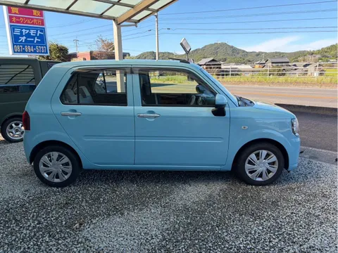 Daihatsu Mira Tocot