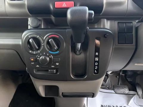 Nissan Clipper