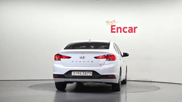 Hyundai Elantra (Avante)