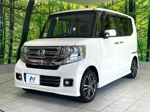 Honda N-BOX Custom