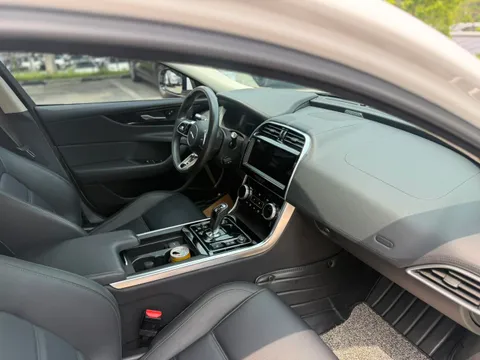 Jaguar XEL