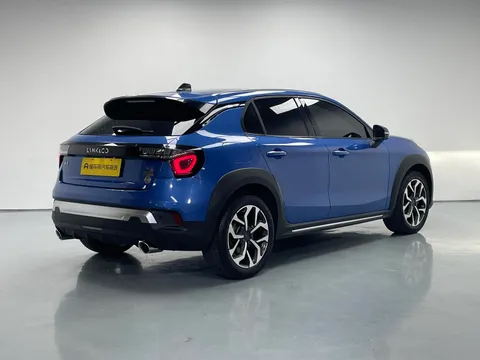 Lynk & Co Lynk & Co 02