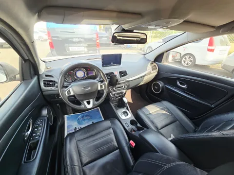 Renault SM3
