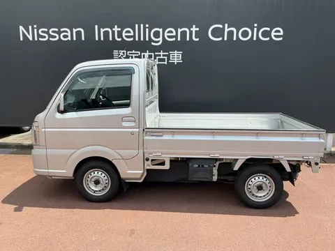 Nissan Clipper Truck