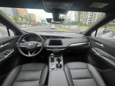Cadillac XT4