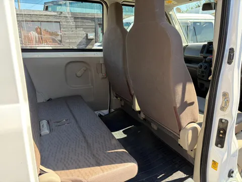 Mitsubishi Minicab Van